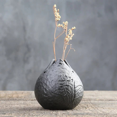 Stoneware arrangement vase